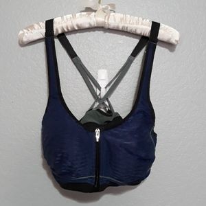 Victoria's Secret sports bra size 38D